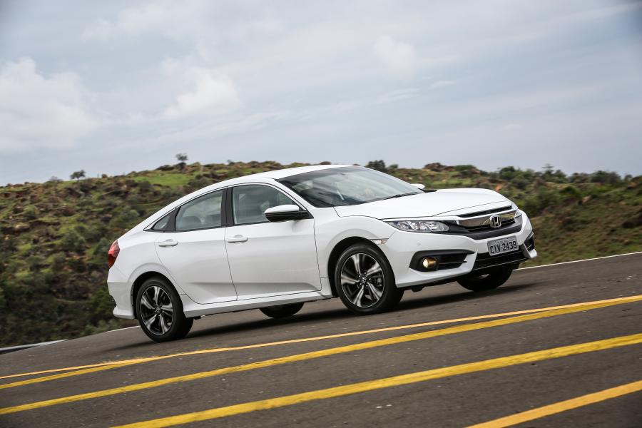  Honda Civic EXL Sedan (FC) 2016 года  (LA) (фото 14 из 41)